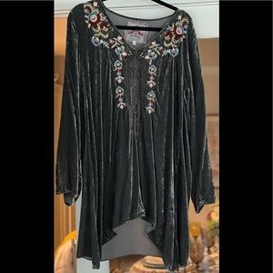 Johnny Was size L. Heavily embroidered velvet hi/low tunic.